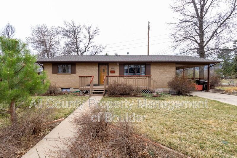 1980 Floral Dr - Photo 4 of 32