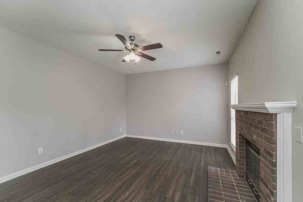 9719 Kenneth Oren Dr - Photo 7 of 20