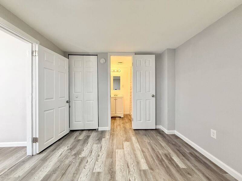 711 18th Ave S - Photo 6 of 24