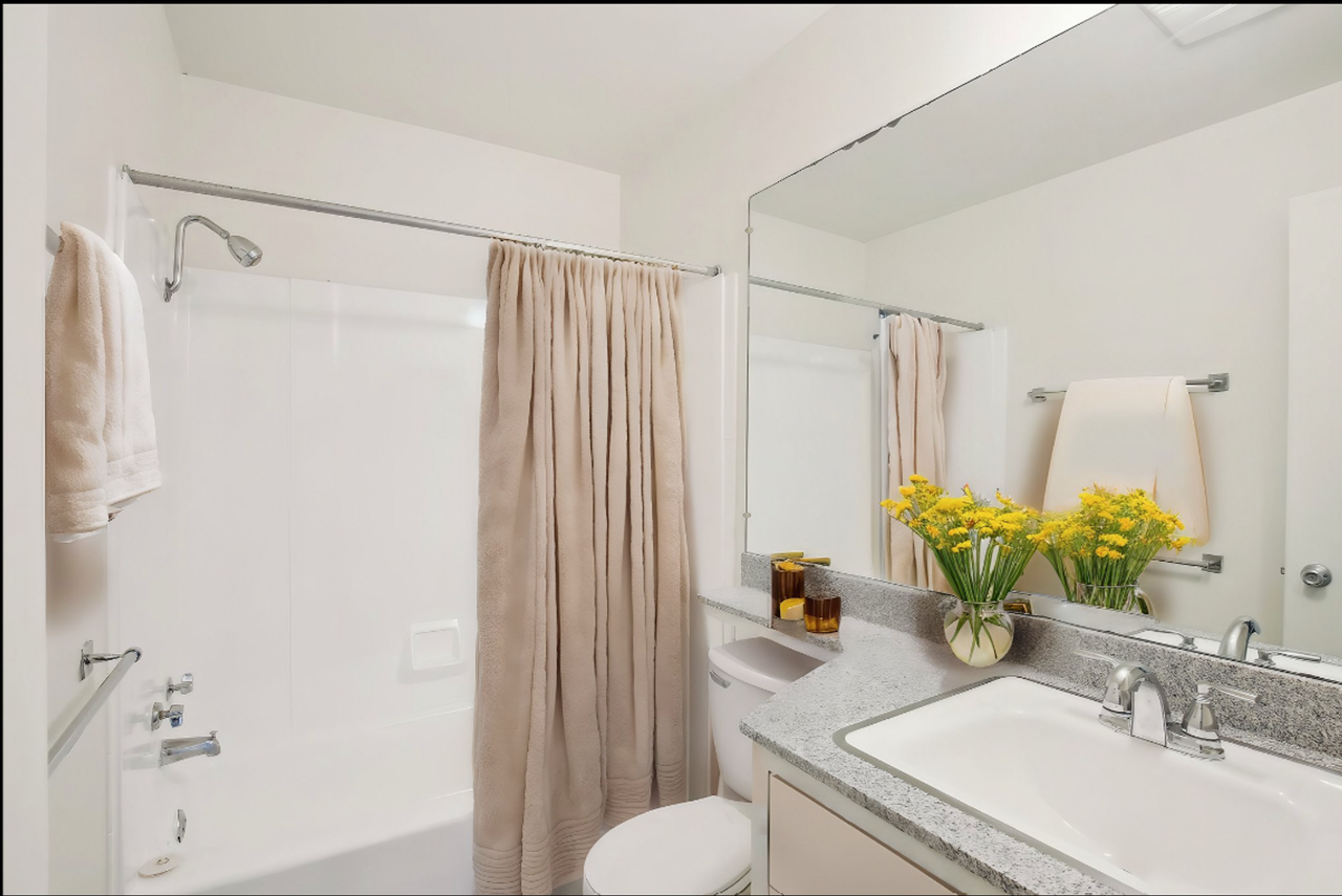 West Hills Apartments - Photo 5 of 29