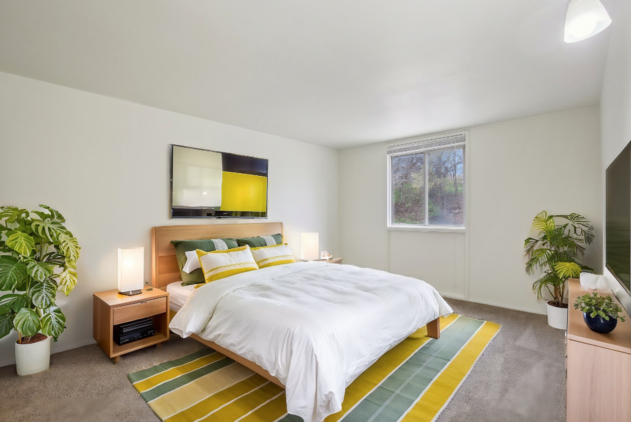 West Hills Apartments - Photo 6 of 29