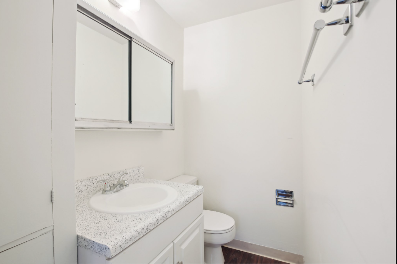 West Hills Apartments - Photo 6 of 17