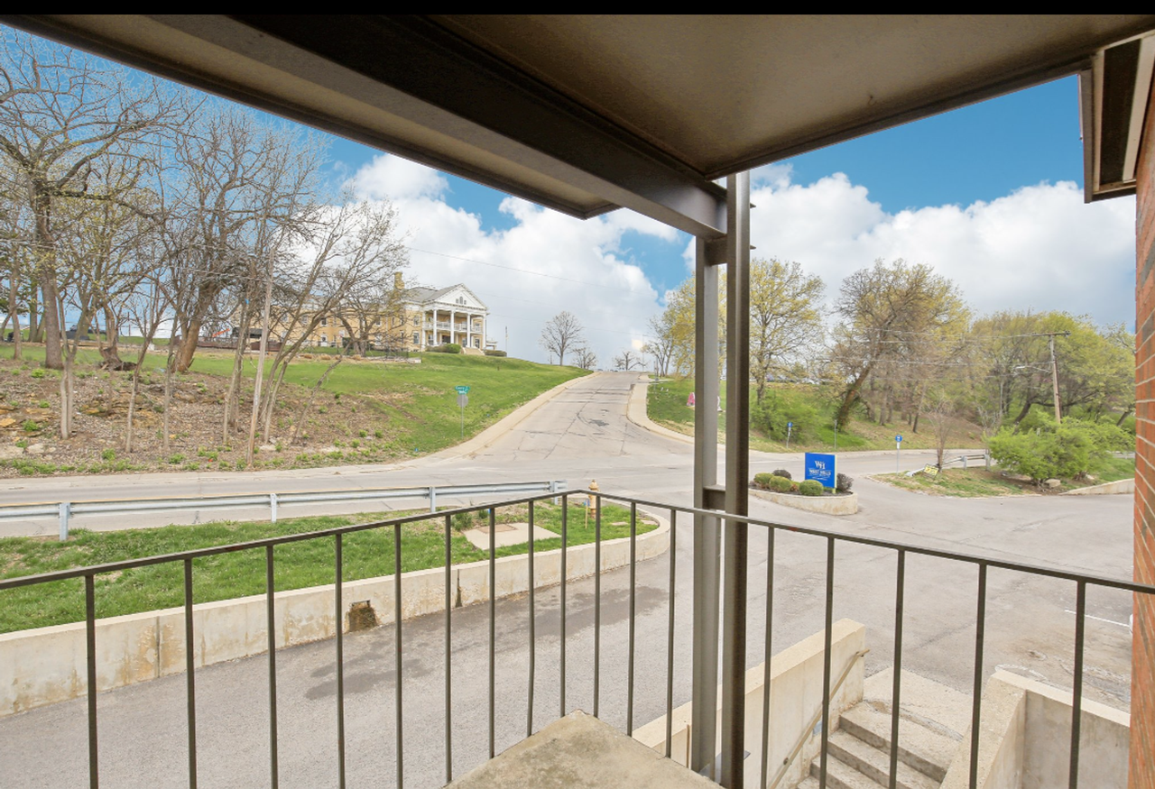 West Hills Apartments - Photo 7 of 17