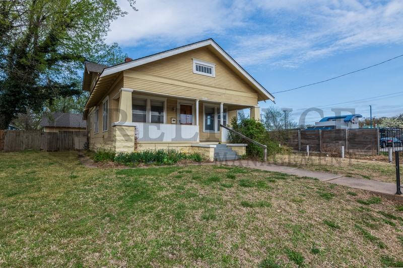 439 N Lorraine Ave - Photo 3 of 33