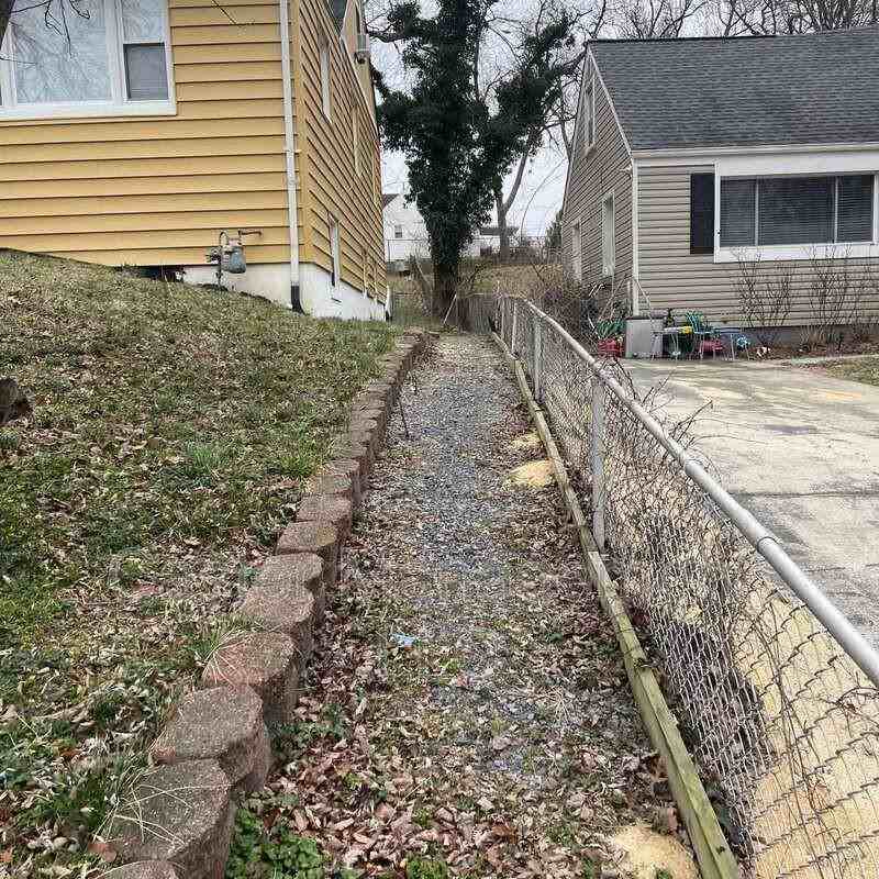 5604 Joan Ln - Photo 2 of 10