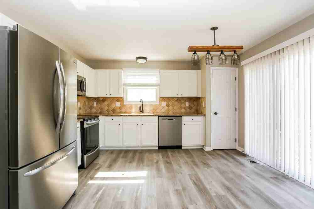 5288 Dietrich Ave - Photo 6 of 16