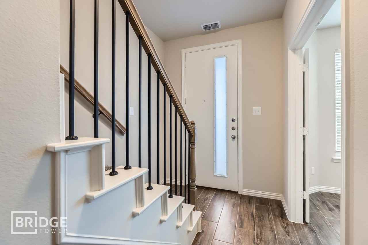 Lamar Townhomes - Photo 5 of 50