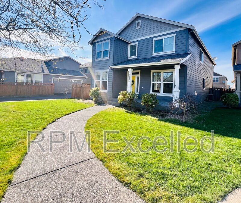 13802 183rd Avenue Ct E - Photo 2 of 33