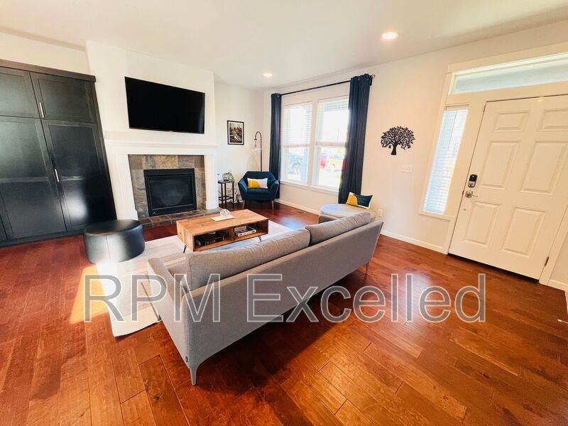 13802 183rd Avenue Ct E - Photo 6 of 33