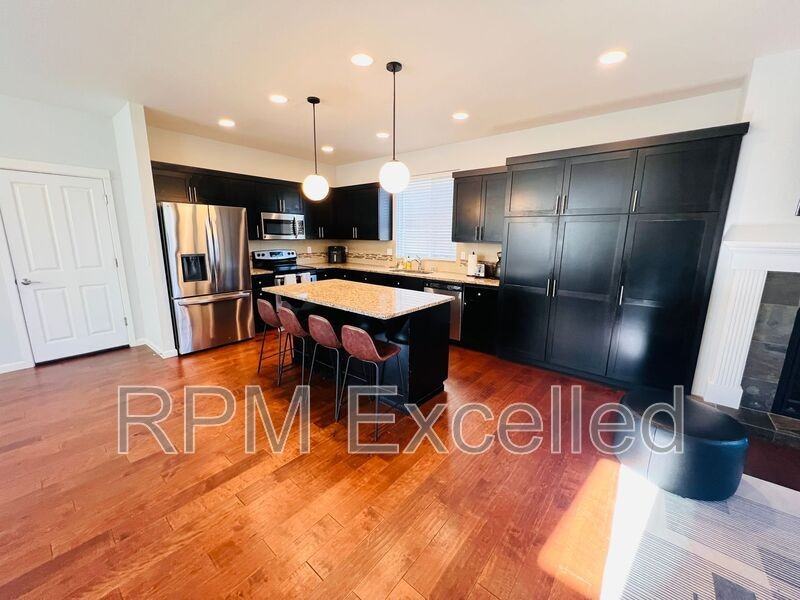 13802 183rd Avenue Ct E - Photo 7 of 33