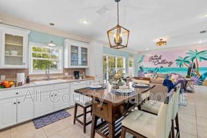 featured image of 9004 Polly Ave