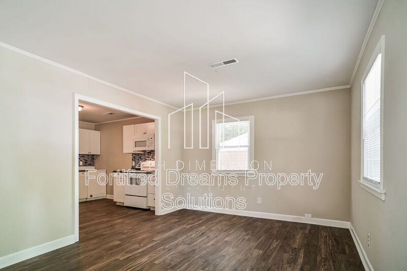 413 Hobson St - Photo 3 of 16