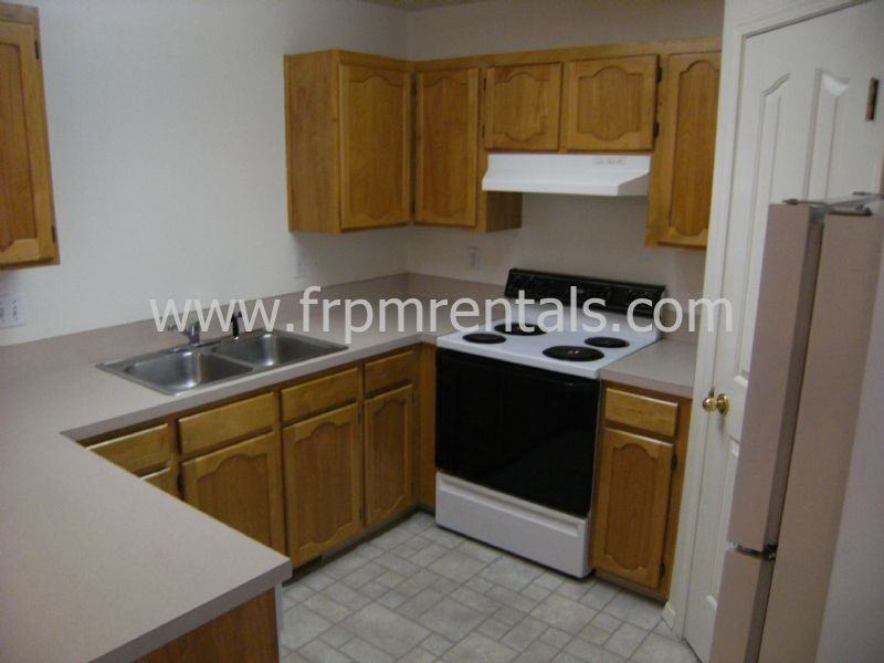 1901 N Allumbaugh St - Photo 3 of 12