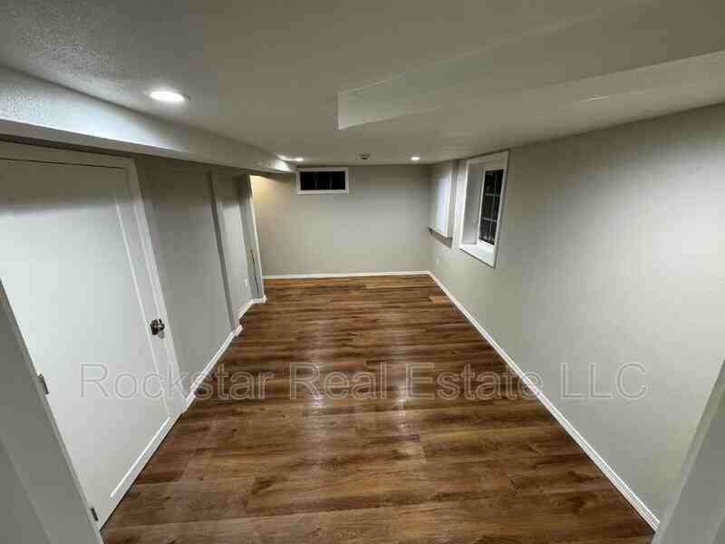 3027 W Cleveland Ave - Photo 5 of 38