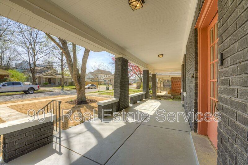 2162 Court Ave - Photo 2 of 26