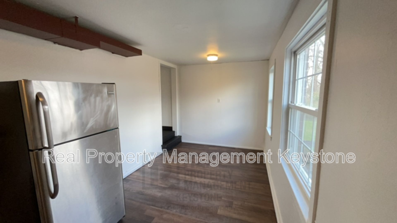 138 Delaware Dr - Photo 4 of 19