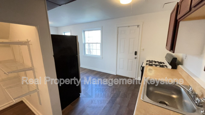 138 Delaware Dr - Photo 5 of 19