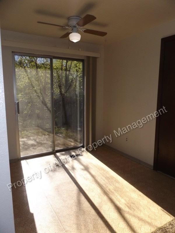 2010 N Hailey Ln - Photo 3 of 15