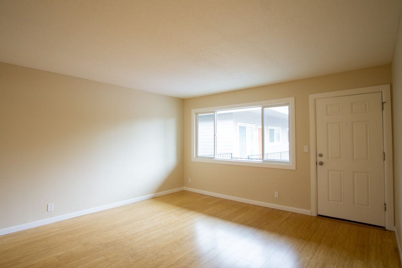 7556 N Ida Ave - Photo 2 of 15