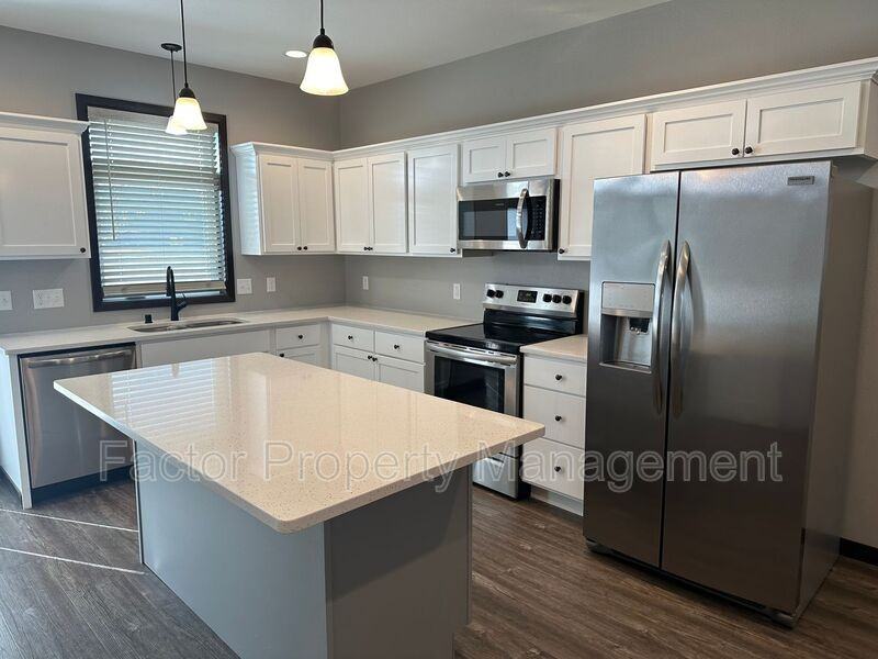 625 Prairie Rose Trl - Photo 4 of 19