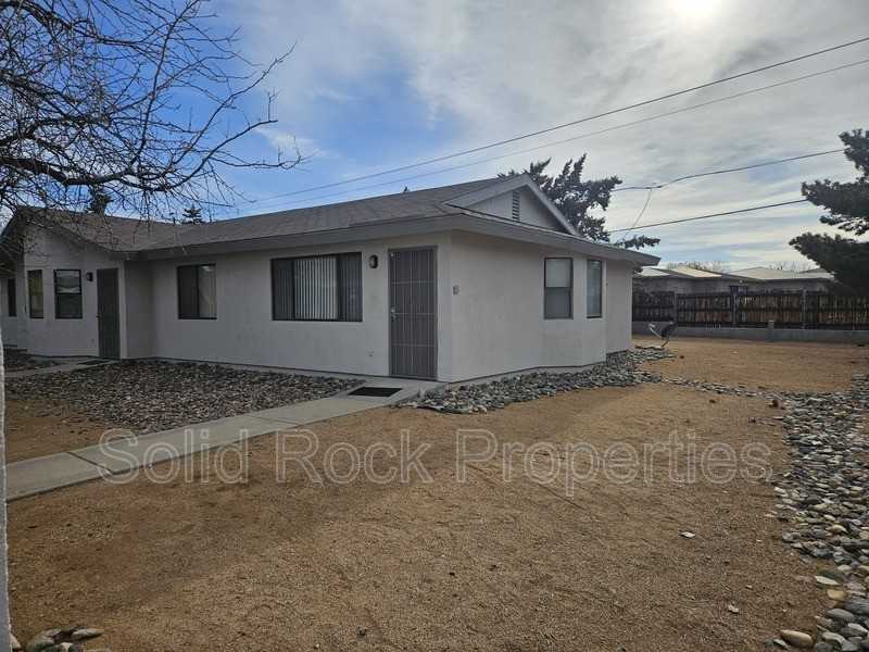 3230 N Victor Rd #C - Photo 3 of 17