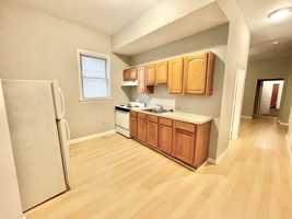 featured image of 1718 E Lafayette Pl