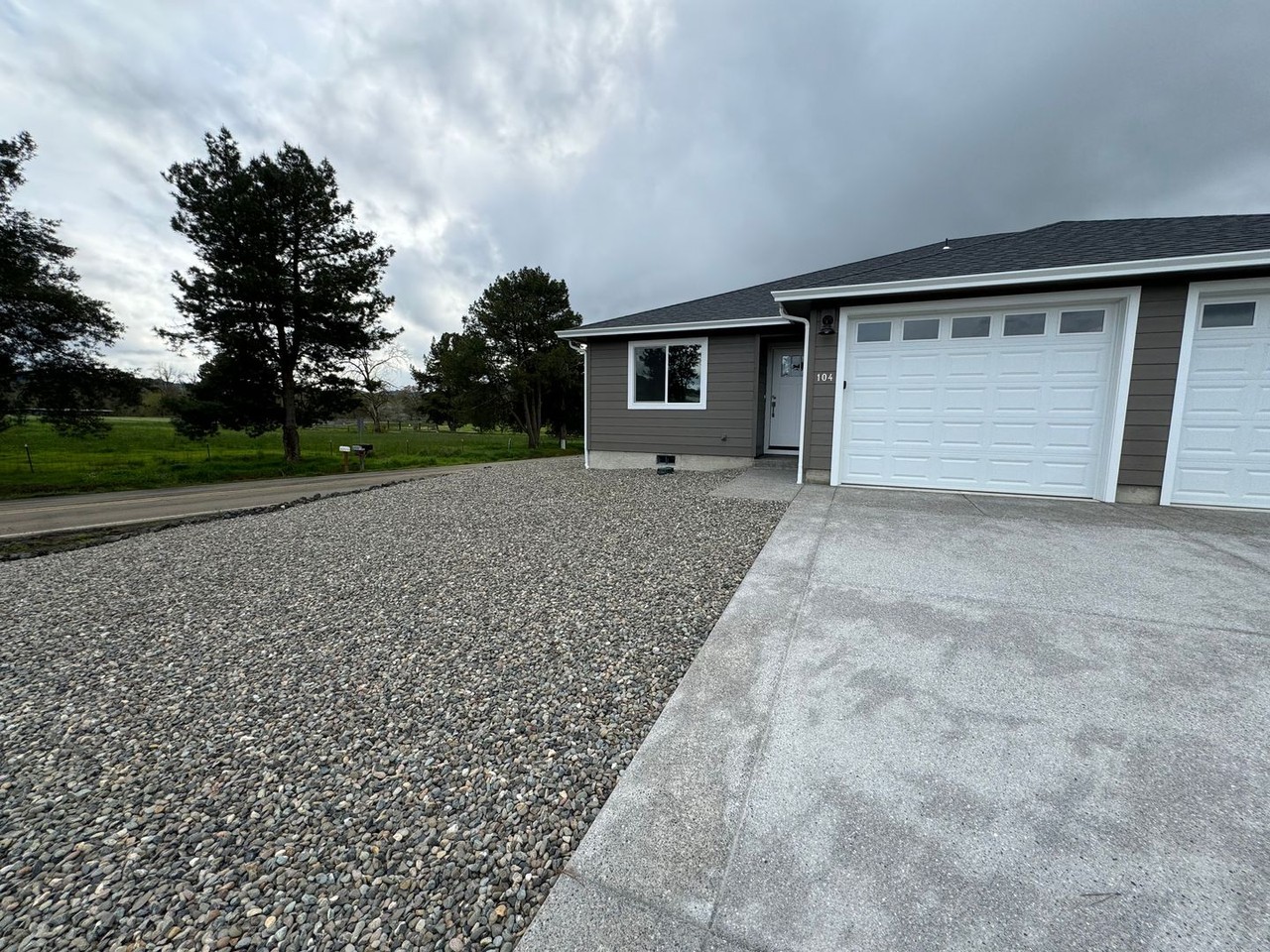 104 Donald Trump Ln - Photo 2 of 21
