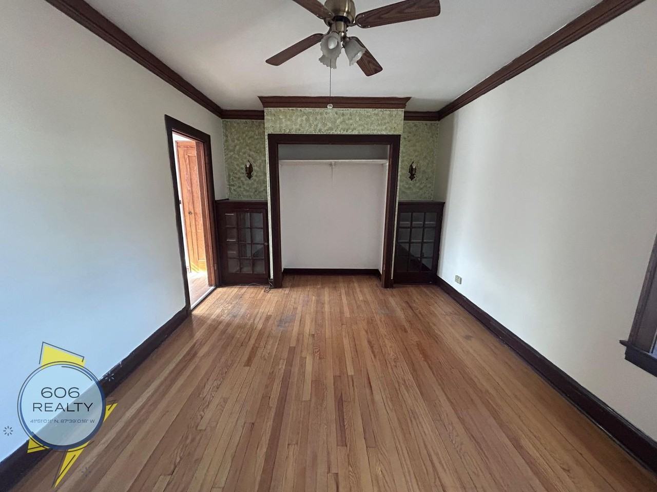 Belmont Cragin Apts Available! - Photo 2 of 6