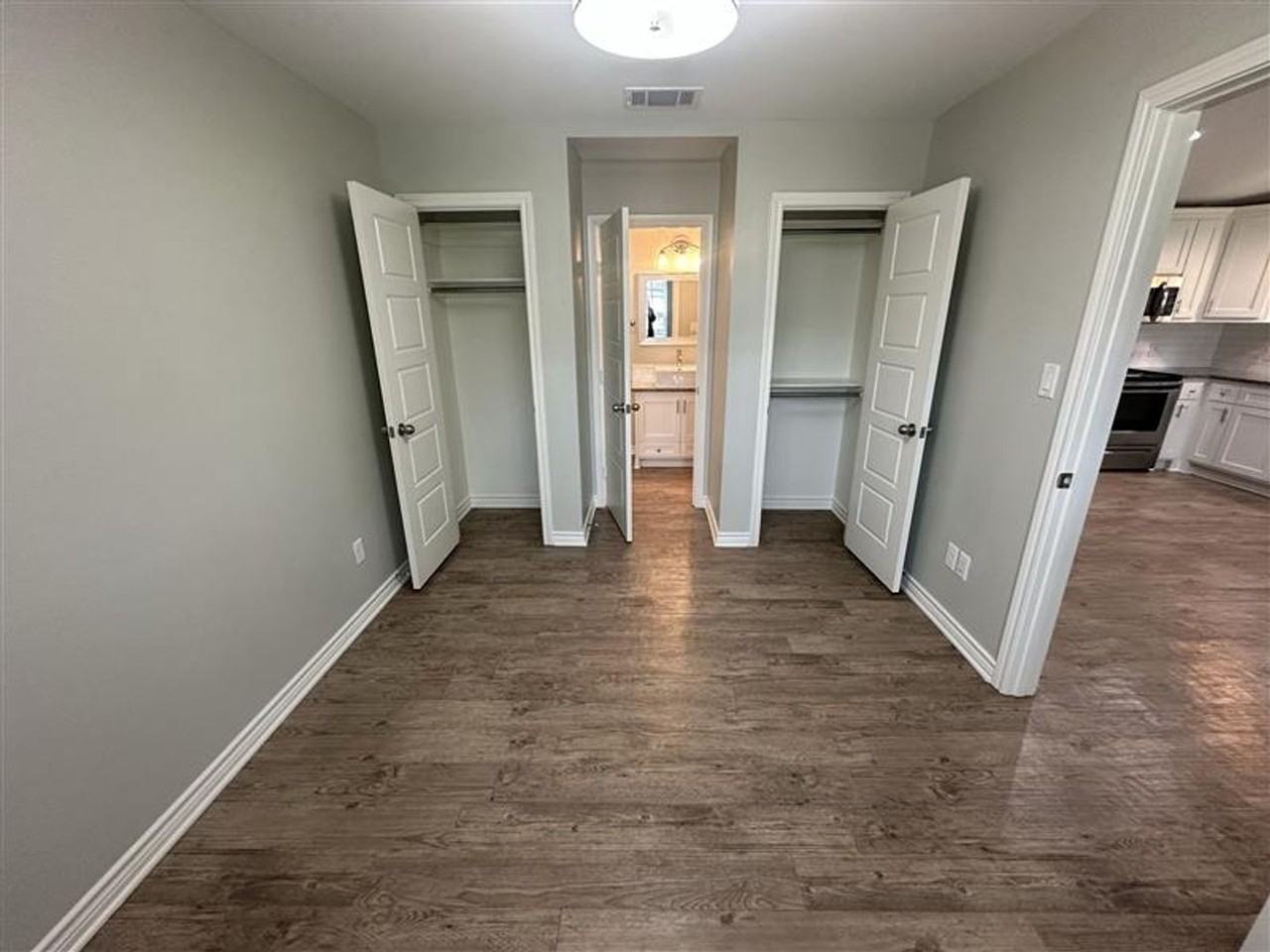 103 Wade St - Photo 4 of 22