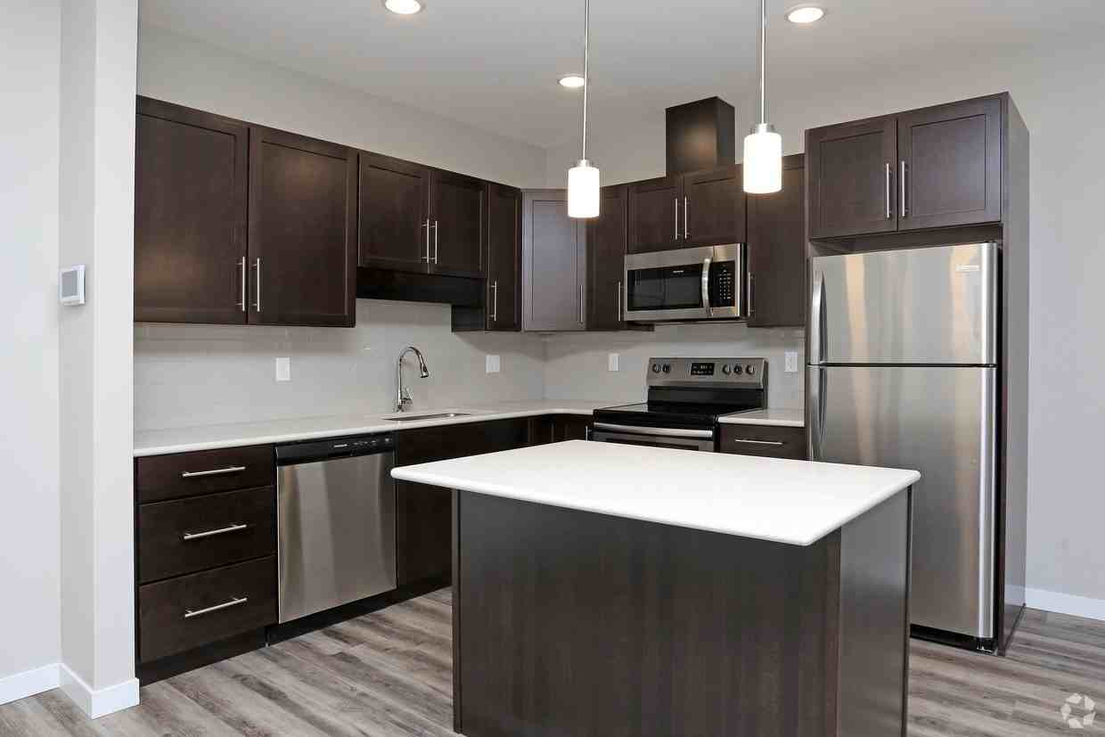 320 North - Photo 5 of 9