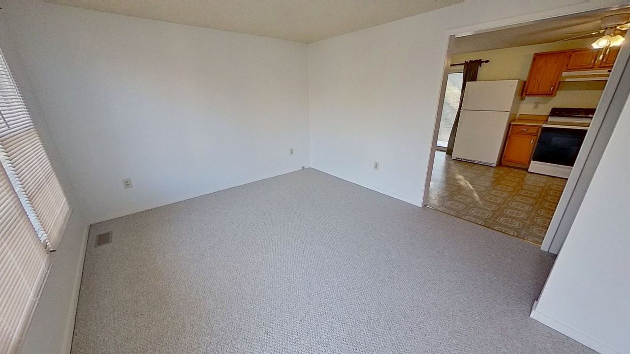 20 Cedar Ln - Photo 2 of 12