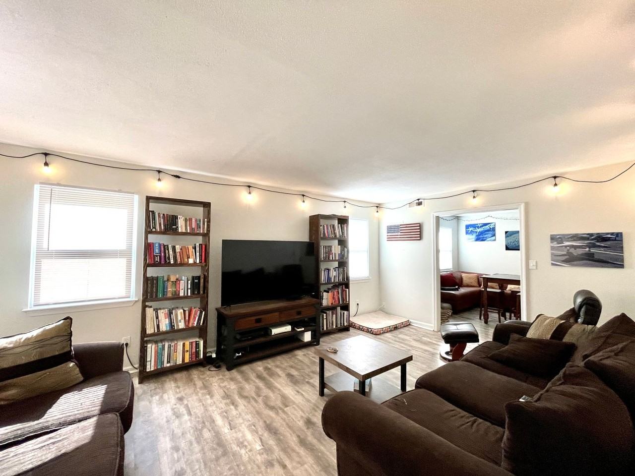 4404 Chelsea St - Photo 5 of 28