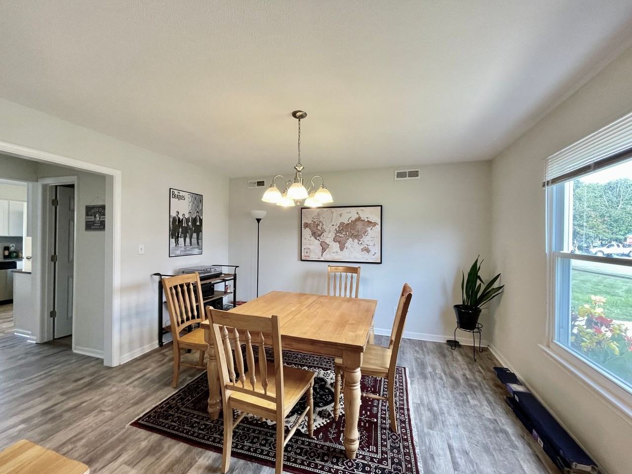 4404 Chelsea St - Photo 6 of 28