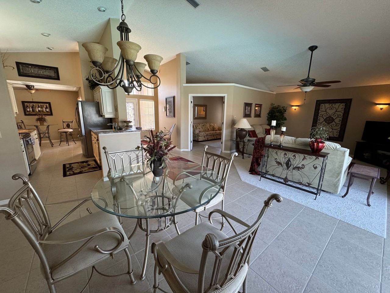 1090 Larkin Rd - Photo 3 of 14