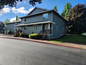 Catron Townhome apartments - Photo 1 of 1