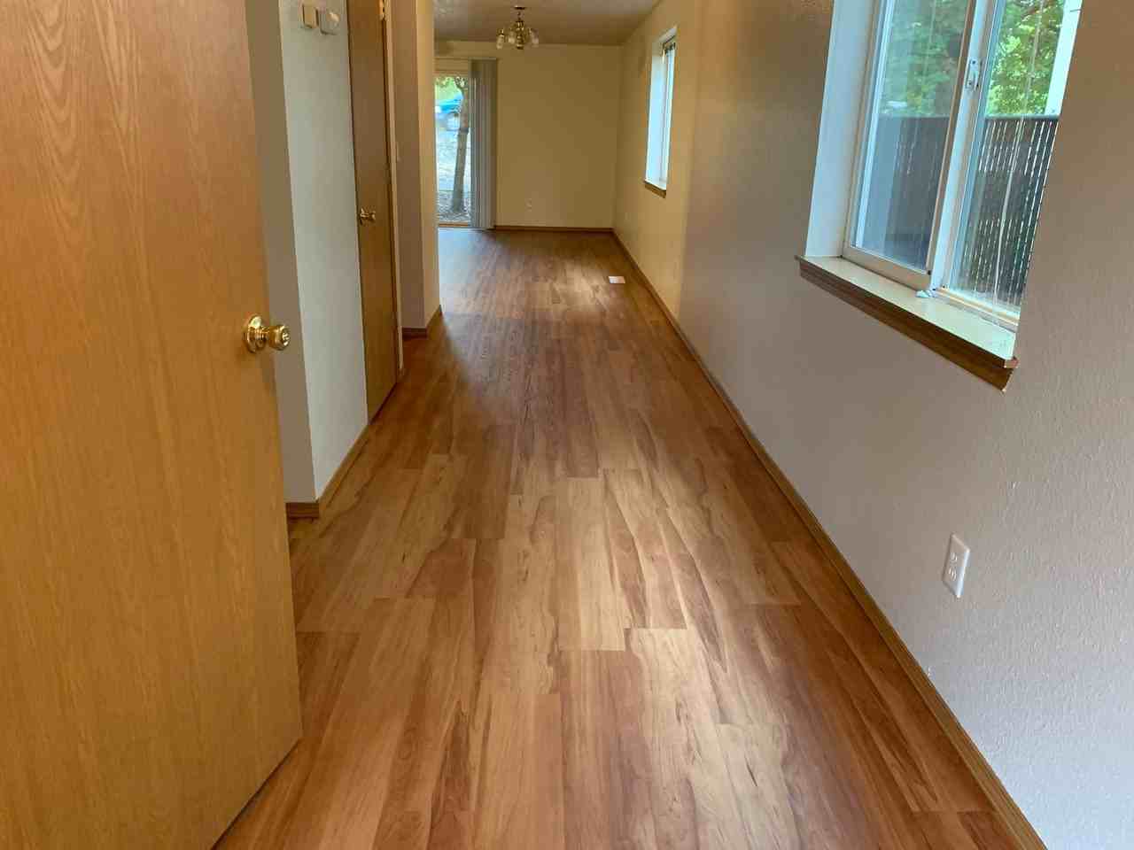 Catron Townhome apartments - Photo 2 of 11