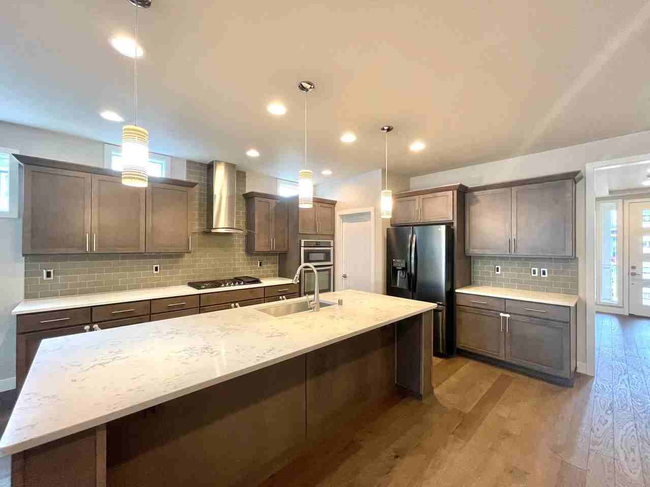 8810 Ne 177th St - Photo 5 of 35