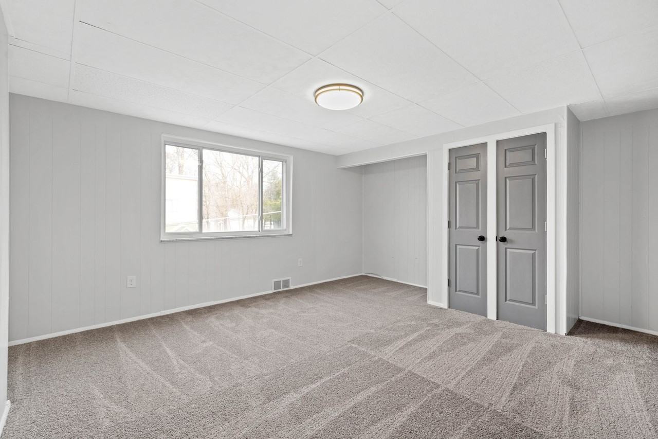 19 Simms St - Photo 5 of 22