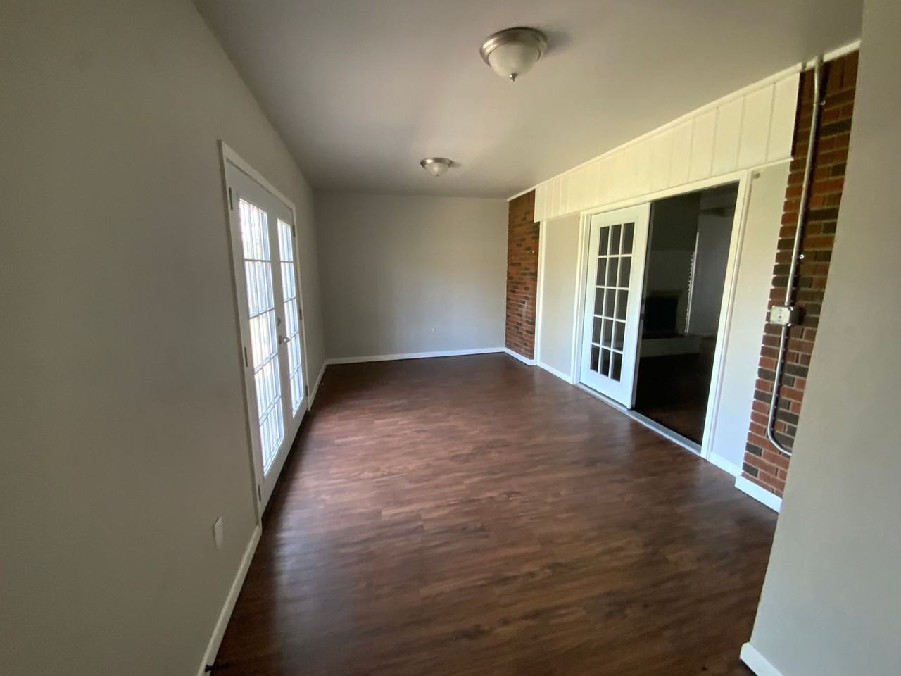 4206 N Donald Ave - Photo 3 of 24