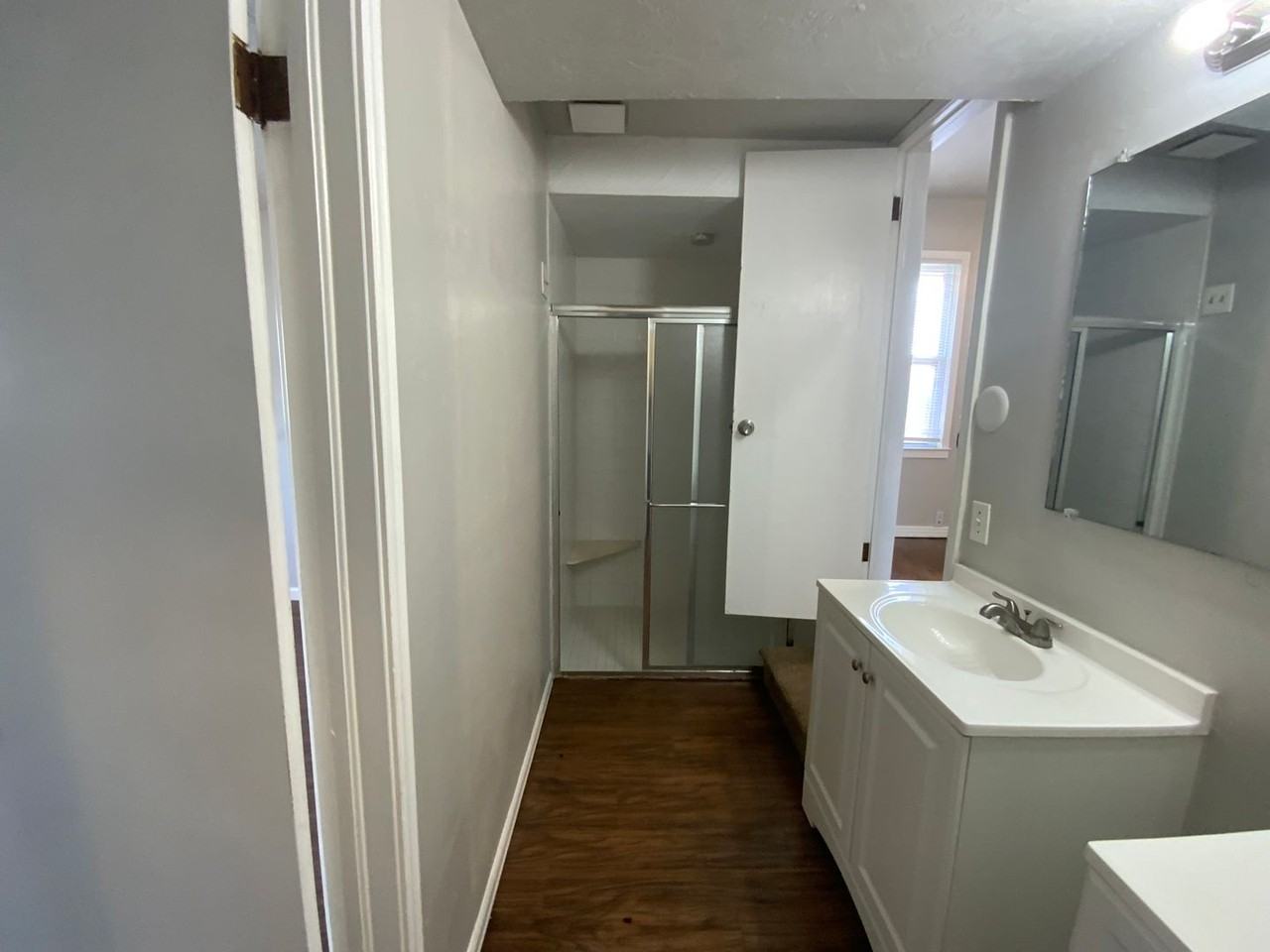 4206 N Donald Ave - Photo 6 of 24