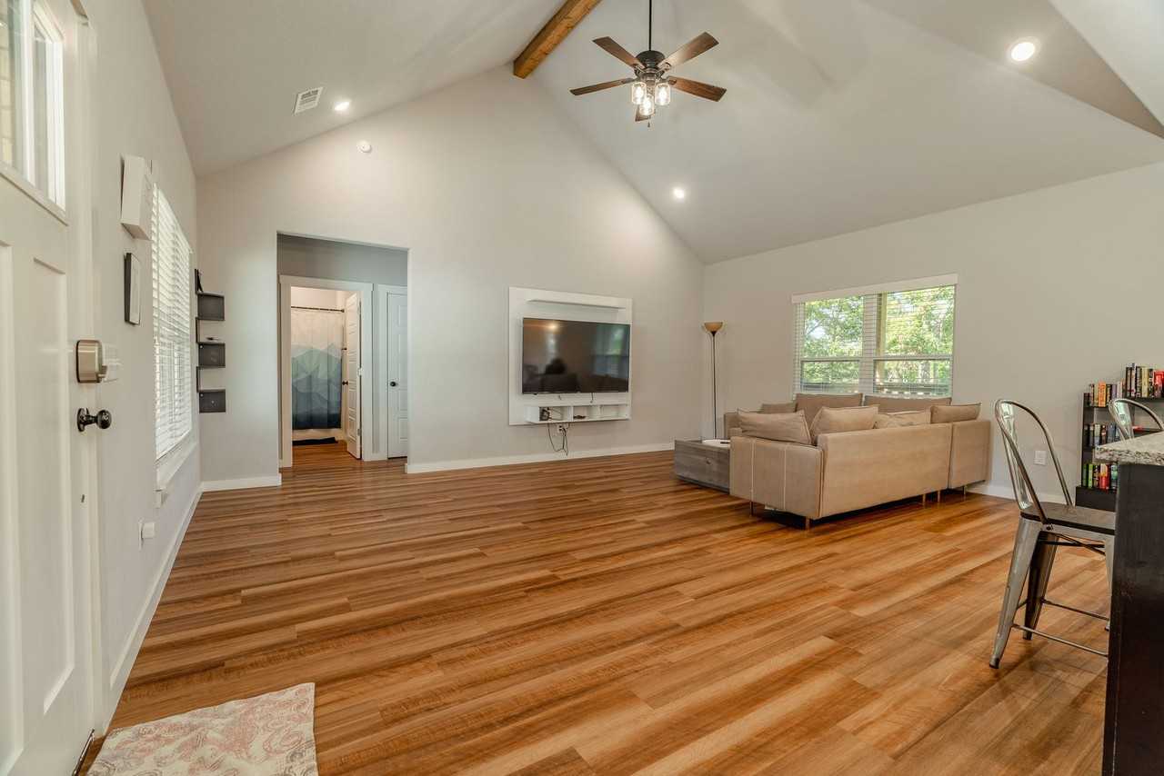 5 Sandy Ln - Photo 6 of 27