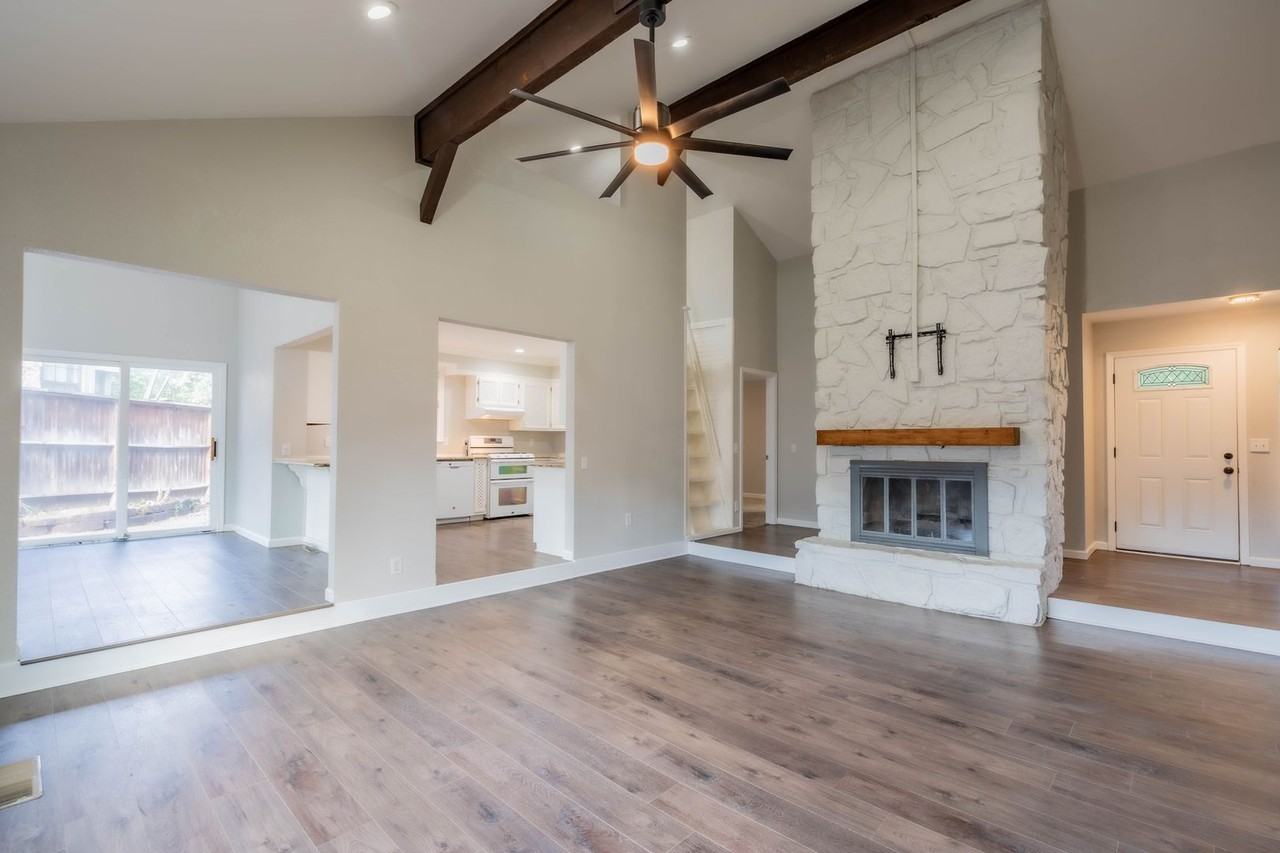 3364 S Allegheny Ave - Photo 3 of 21