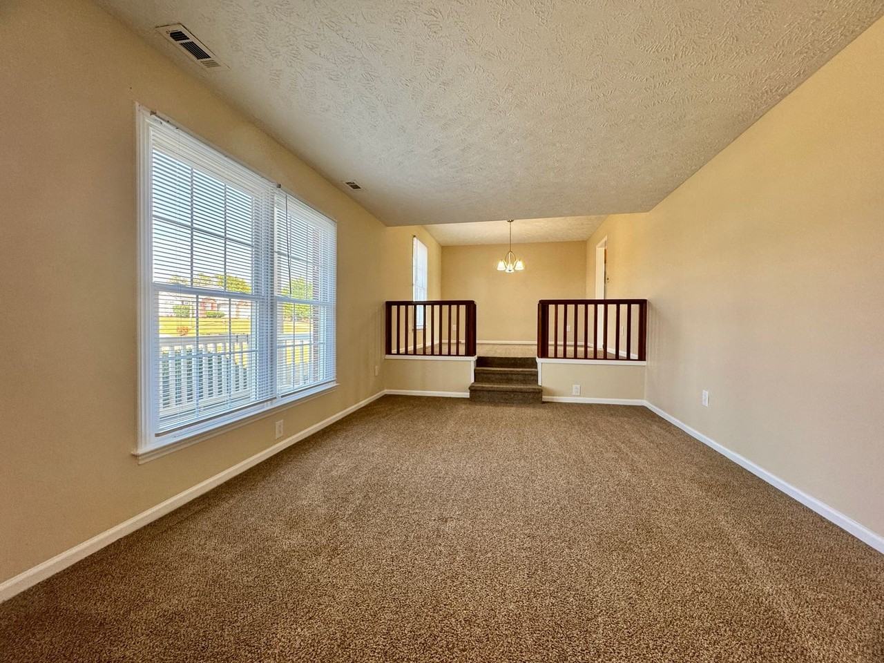 127 Nantahala Dr - Photo 3 of 22