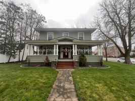 featured image of 702 N 3rd St