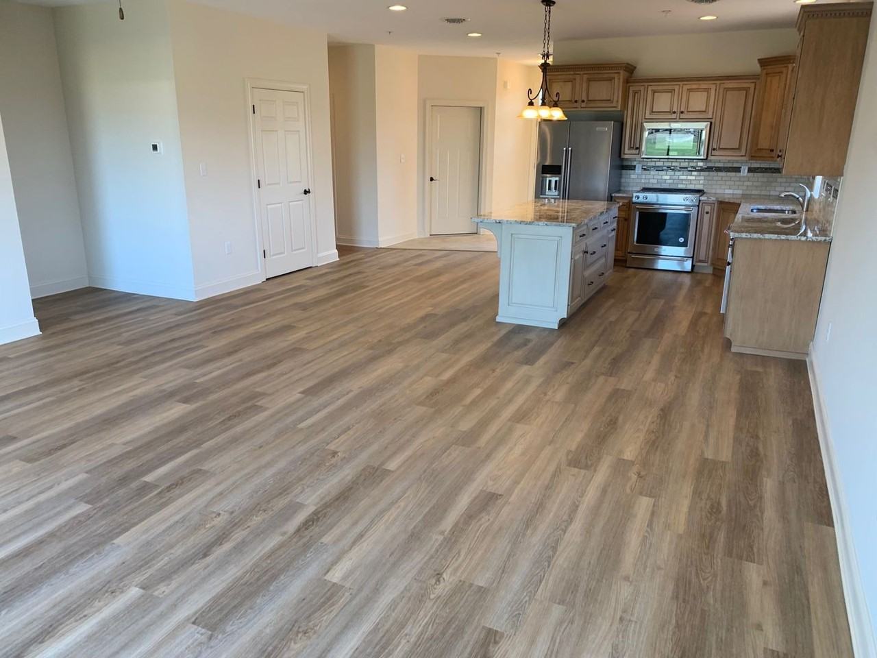 101 Blackbird Ln - Photo 3 of 19