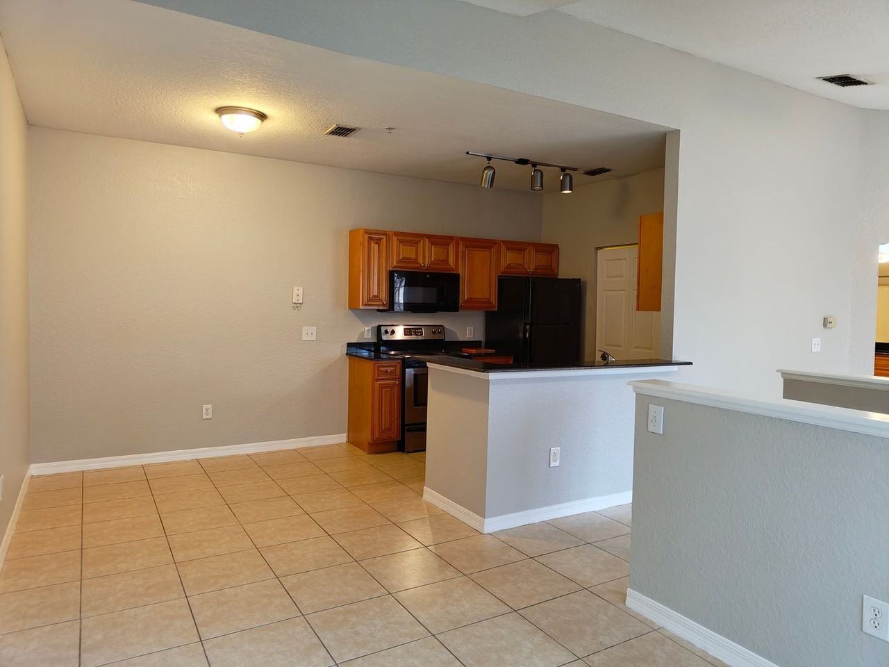 826 Grand Regency Pointe #202 - Photo 5 of 42