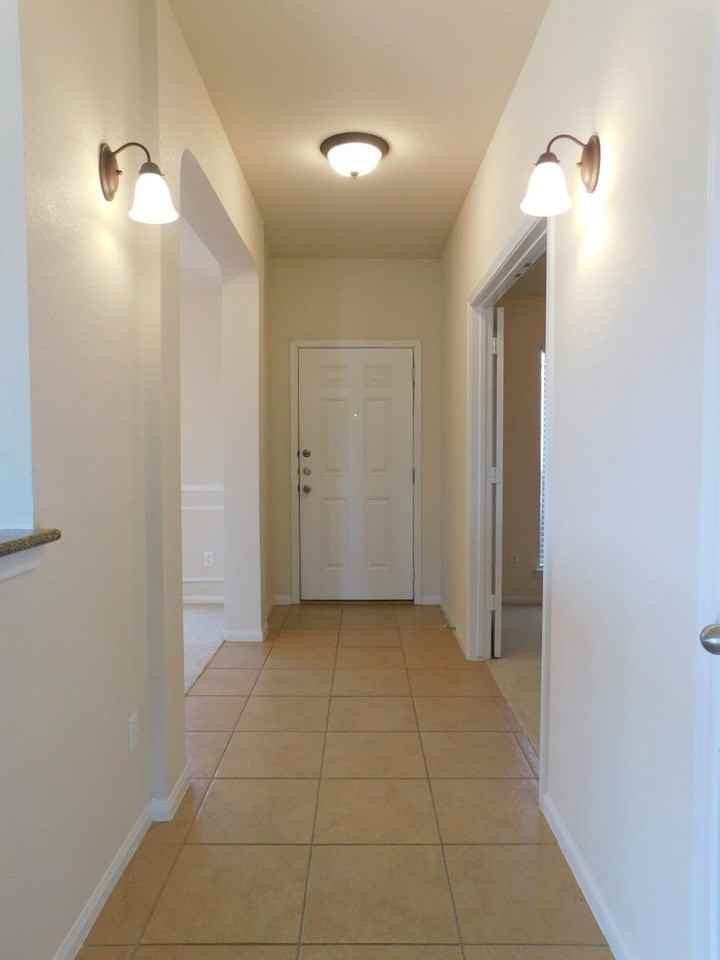 523 Cattail Cir - Photo 3 of 32