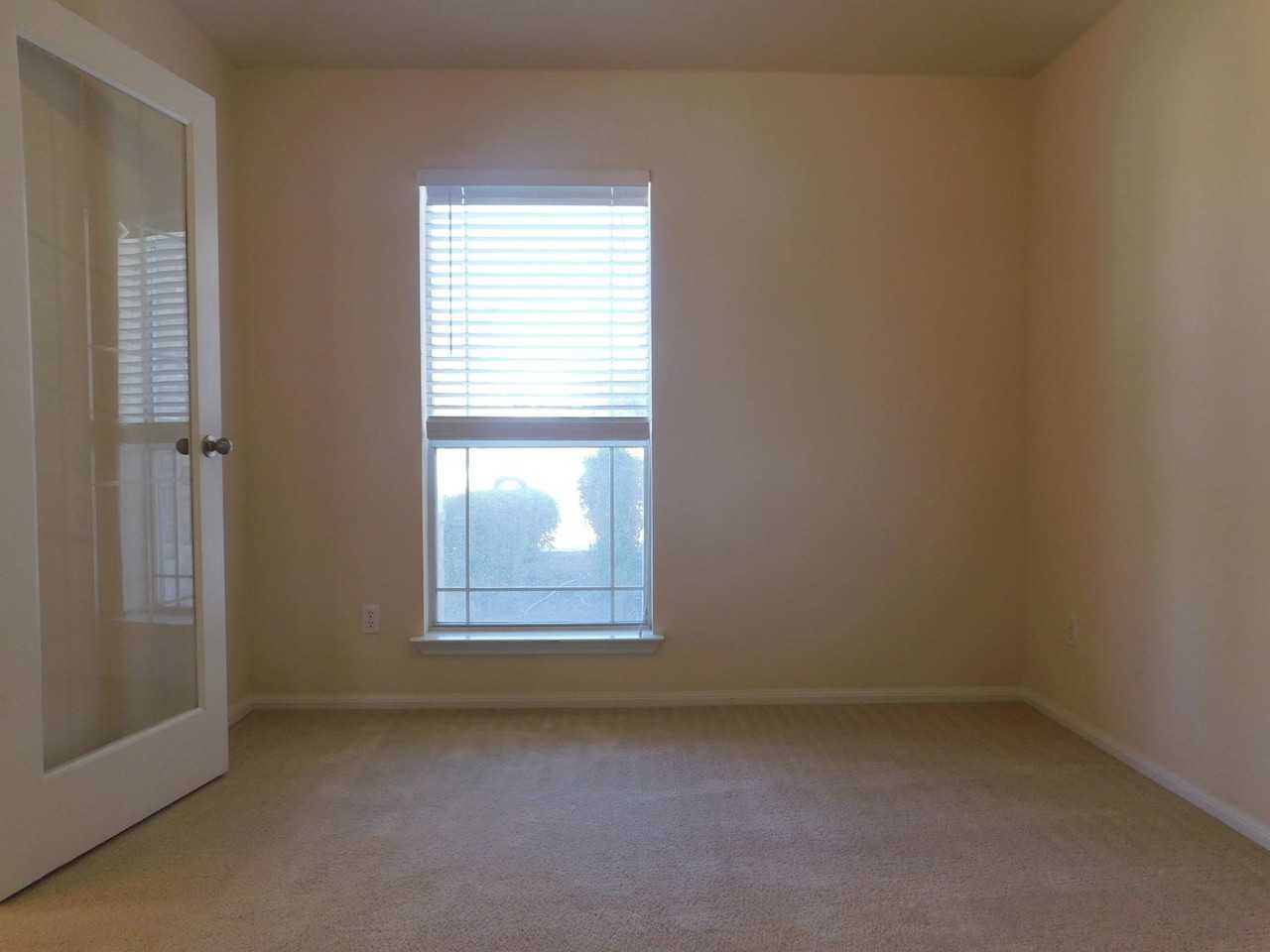 523 Cattail Cir - Photo 5 of 32
