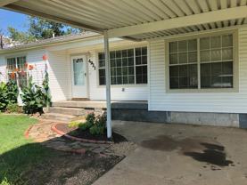4921 S 32nd St - Photo 1 of 1