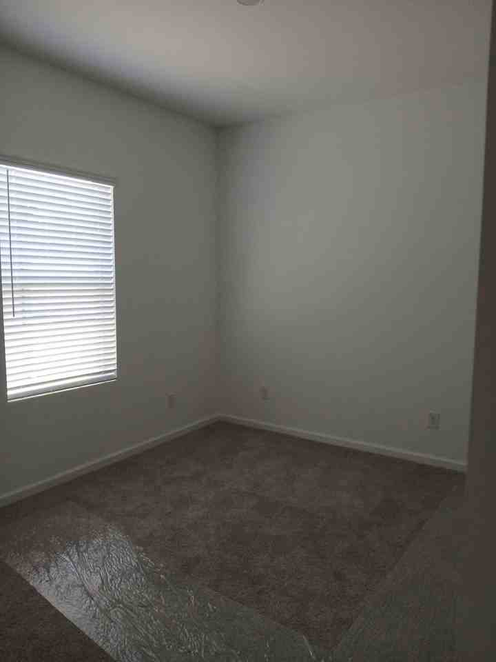 1496 Effra Way - Photo 3 of 9